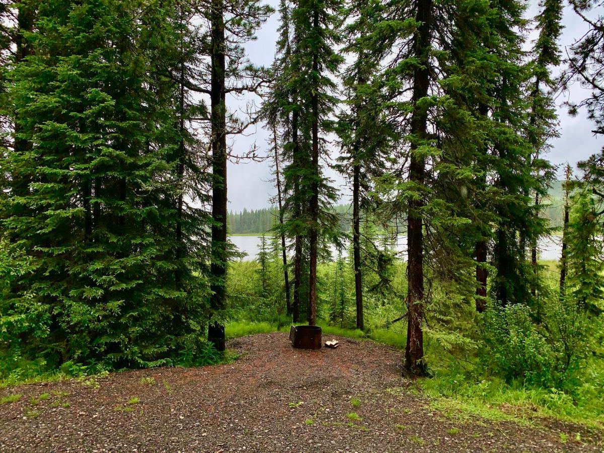 Schott'S Lake Conference & Resort Sundre Exteriör bild