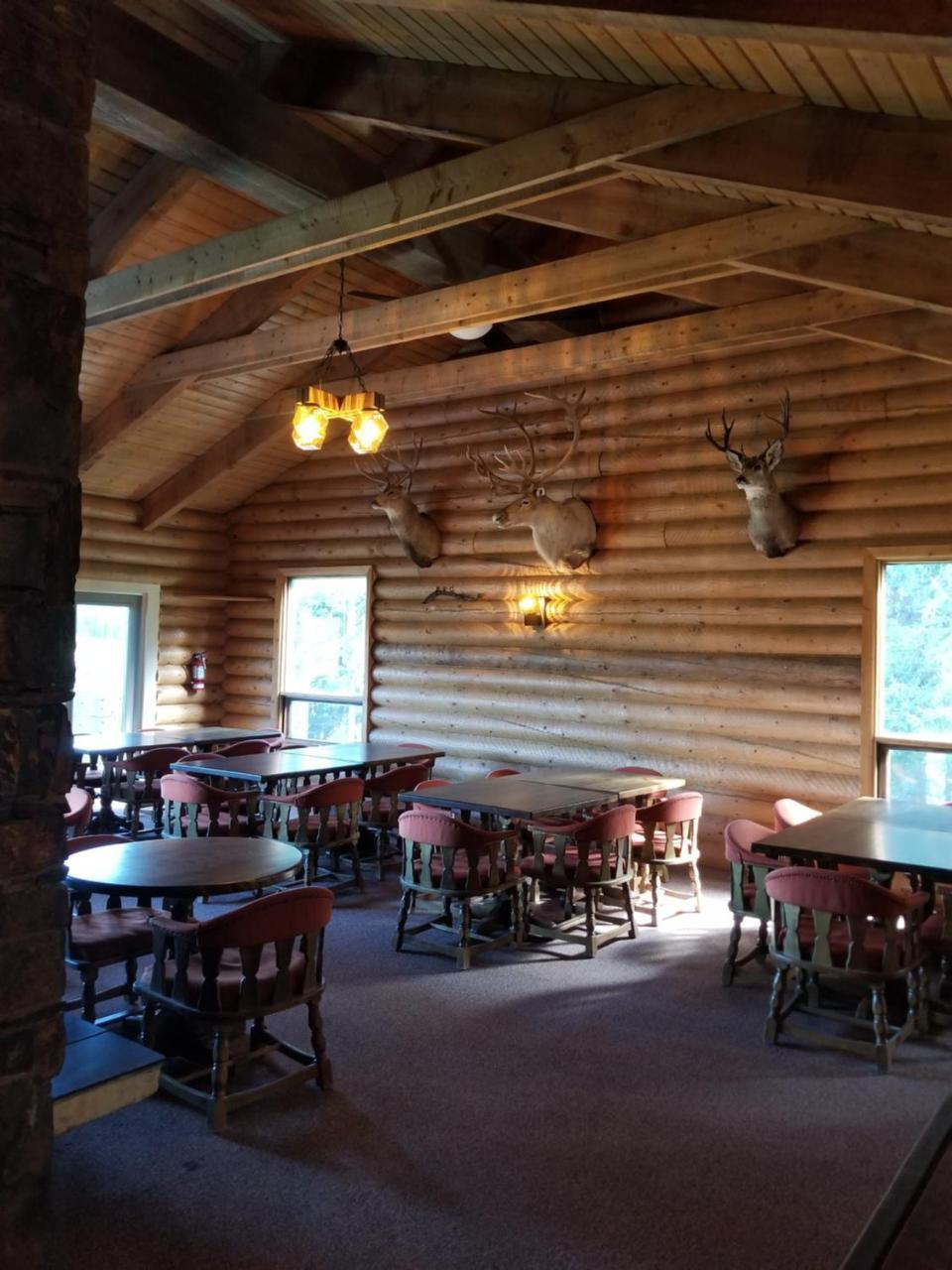 Schott'S Lake Conference & Resort Sundre Exteriör bild